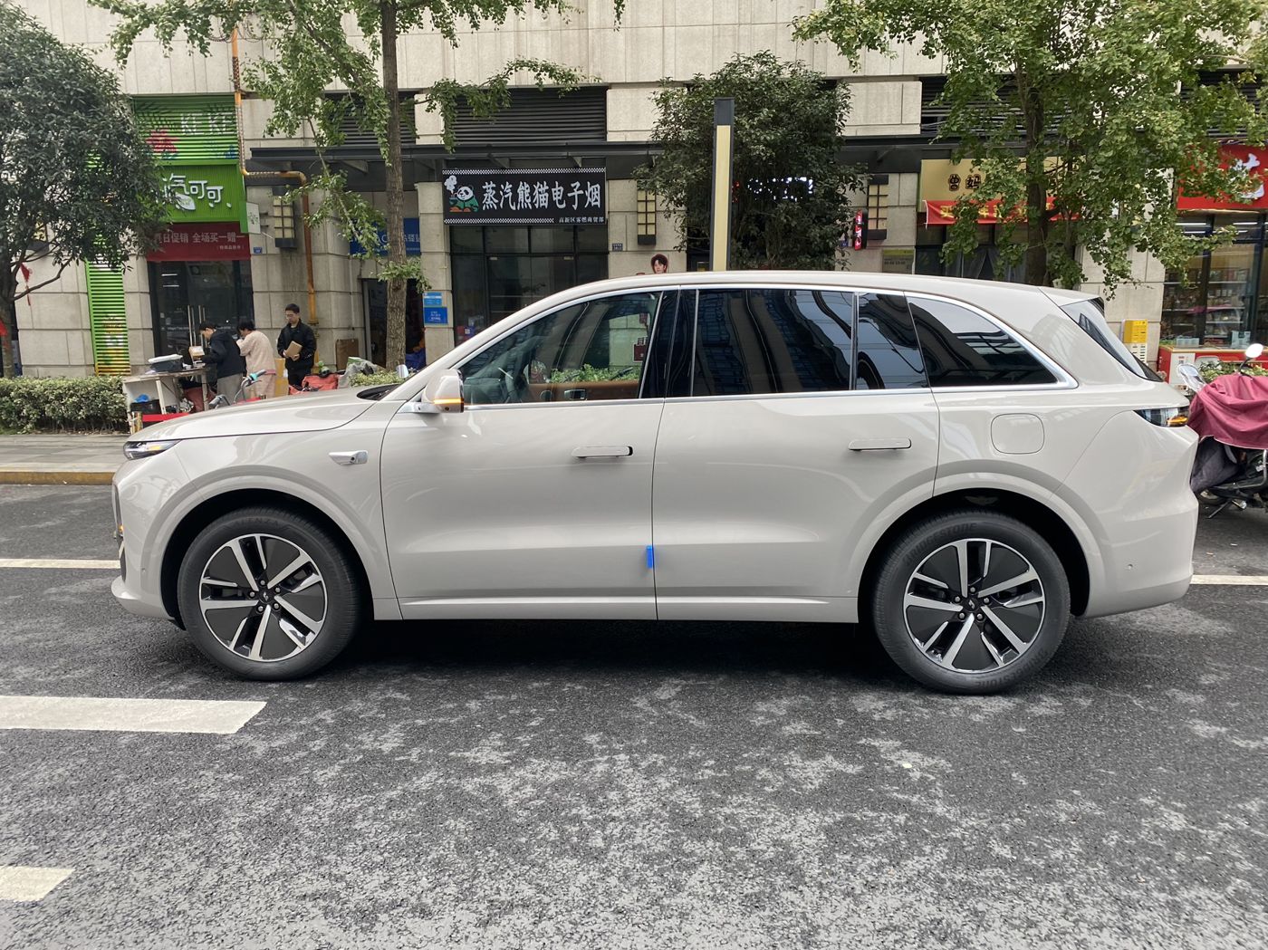 AG8旗舰厅ONE口碑_AG8旗舰厅汽车
